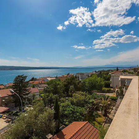 Helles Nur 300 Meter Zum Mit Herrlichem Meerblick Und Kinderschaukel * Crikvenica