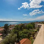 Helles Nur 300 Meter Zum Mit Herrlichem Meerblick Und Kinderschaukel * Crikvenica