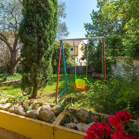 Apartman Helles Nur 300 Meter Zum Mit Herrlichem Meerblick Und Kinderschaukel *