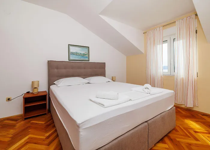 Apartamento Helles Nur 300 Meter Zum Mit Herrlichem Meerblick Und Kinderschaukel Crikvenica